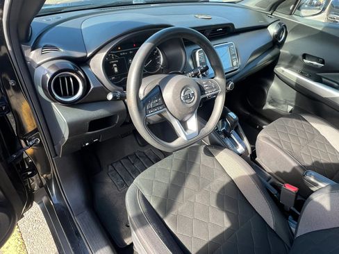 Used 2020 Nissan Kicks SV FWD image 25