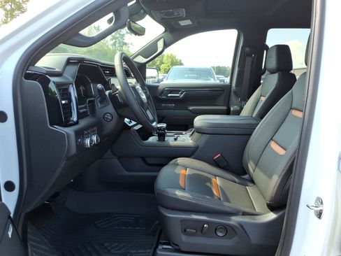 New 2026 GMC Sierra 1500 AT4 w/ AT4 Premium Package AWD/4WD image 18