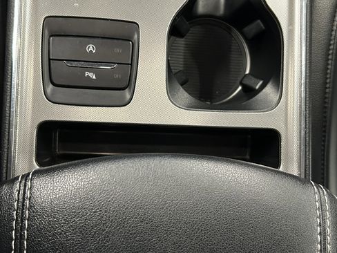 Used 2022 Ford Edge Titanium image 38