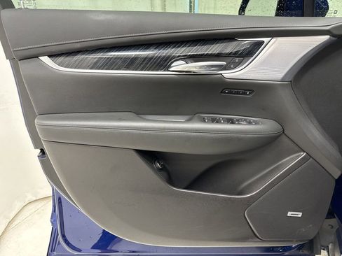 Used 2023 Cadillac XT6 Premium Luxury image 21