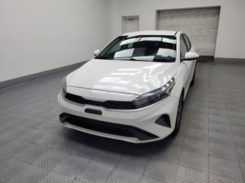 Used 2023 Kia Forte LXS FWD image 15