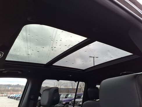New 2026 Jeep Grand Wagoneer Limited AWD/4WD image 10