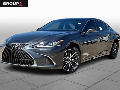 New 2025 Lexus ES 300h w/ Premium Package