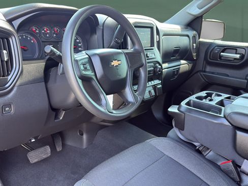 Used 2022 Chevrolet Silverado 1500 Custom AWD/4WD image 13
