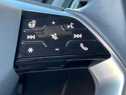 Used 2024 Audi Q4 e-tron Premium Plus image 26