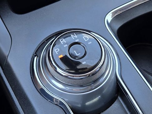 Used 2019 Ford Fusion Titanium FWD image 23
