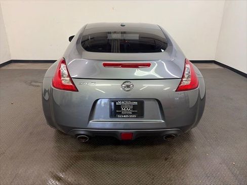 Used 2014 Nissan 370Z Touring image 7