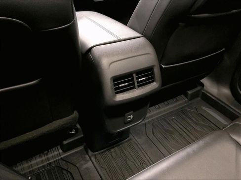 Used 2020 GMC Terrain SLT w/ Preferred Package AWD/4WD image 33