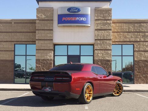 Used 2019 Dodge Challenger SRT Hellcat Redeye image 6