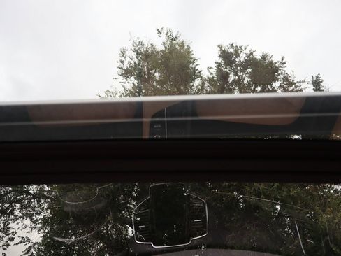 Used 2018 Volvo XC90 T6 Momentum w/ Convenience Package image 32