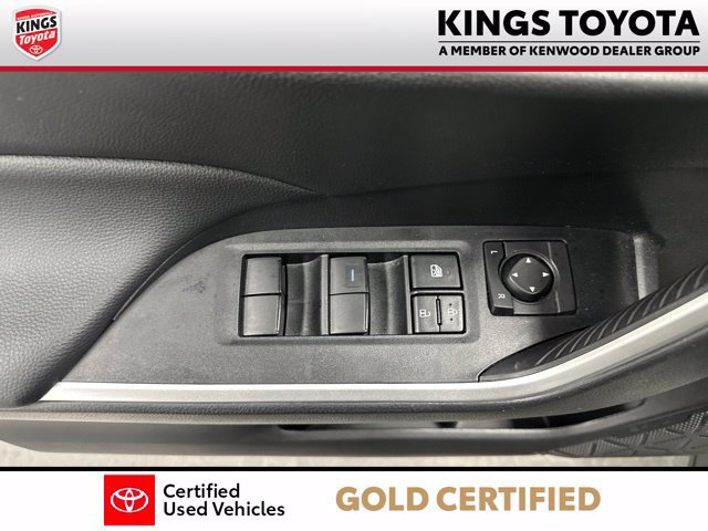 Used 2024 Toyota RAV4 LE AWD/4WD image 11