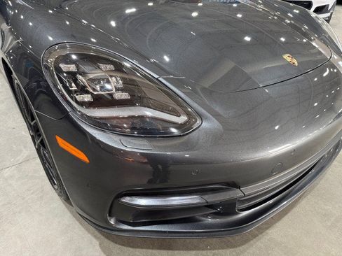 Used 2017 Porsche Panamera image 32