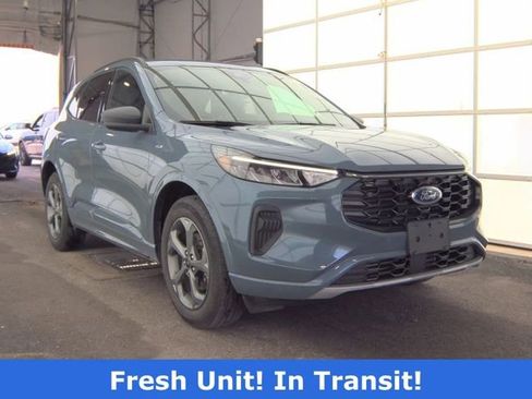 Used 2024 Ford Escape ST-Line w/ Tech Pack #1 AWD/4WD image 4