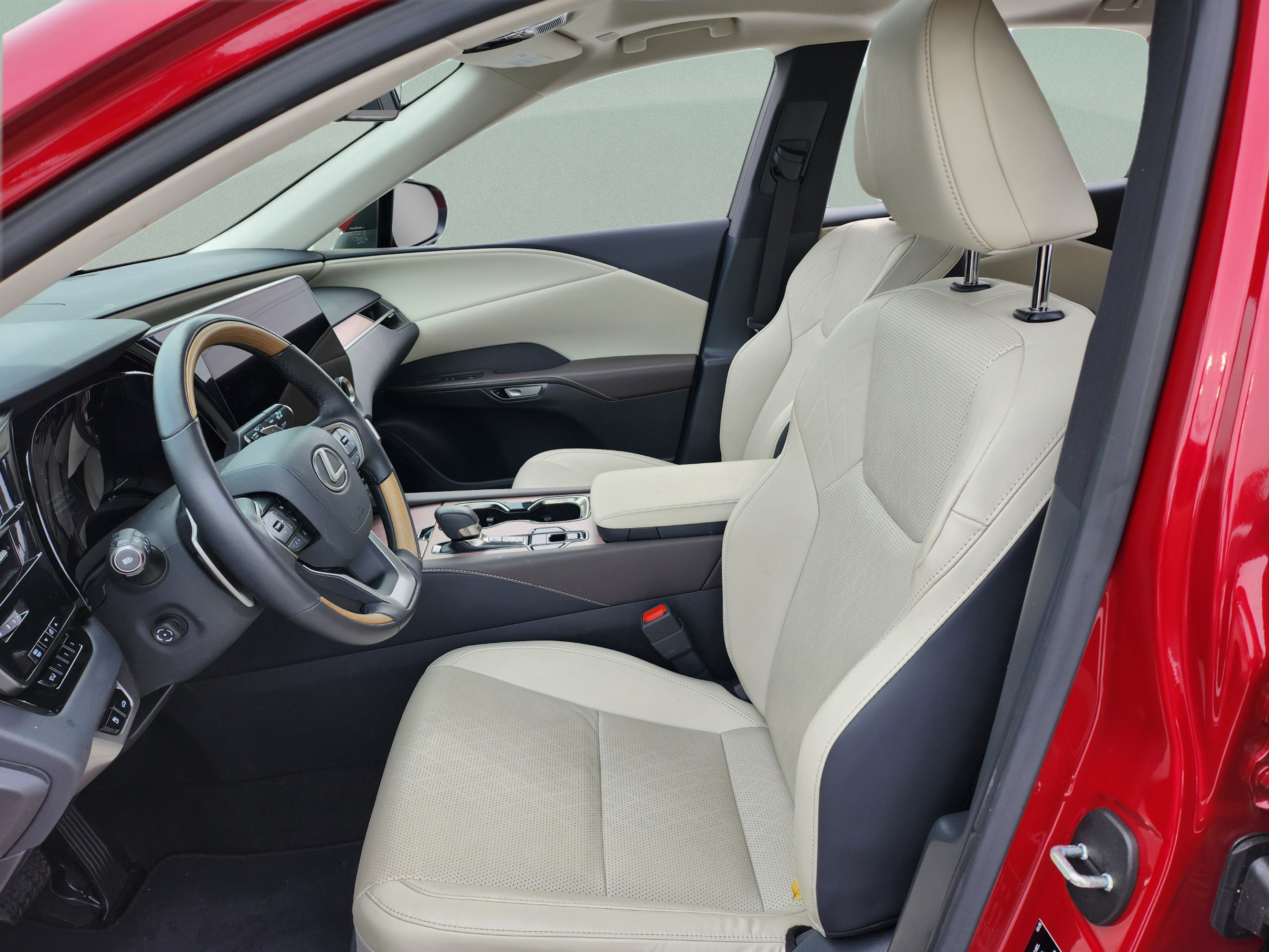 Used 2026 Lexus RX 350 Premium Plus w/ Accessory Package (Z1) FWD image 11