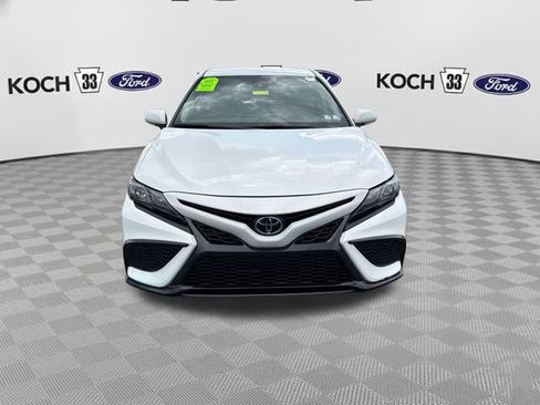 Used 2024 Toyota Camry SE w/ Cold Weather Package FWD image 2