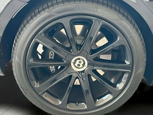 Used 2022 Bentley Continental GT AWD/4WD image 32