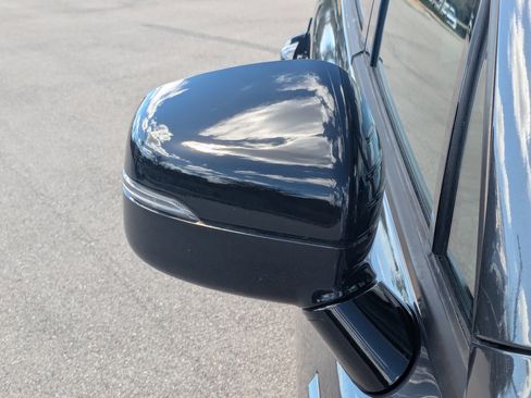 Certified 2023 Kia Sorento S image 12