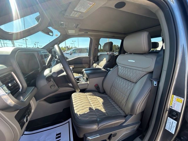 Used 2025 Ford F350 Platinum w/ Platinum Plus Package AWD/4WD image 5
