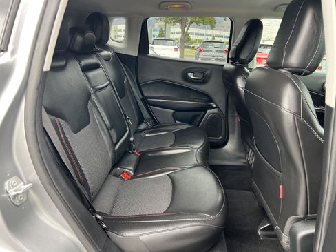 Used 2019 Jeep Compass Trailhawk AWD/4WD image 25