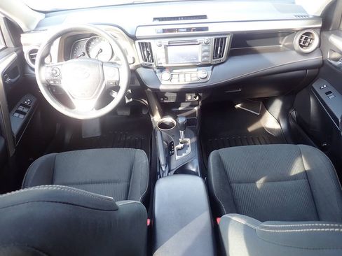 Used 2015 Toyota RAV4 XLE AWD/4WD image 12