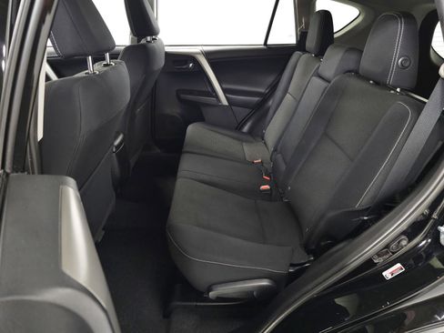 Used 2016 Toyota RAV4 XLE AWD/4WD image 25