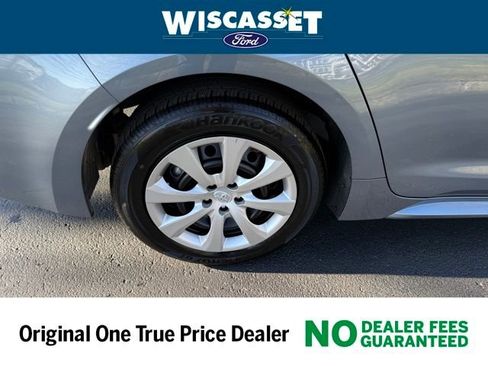 Used 2024 Toyota Corolla LE image 25