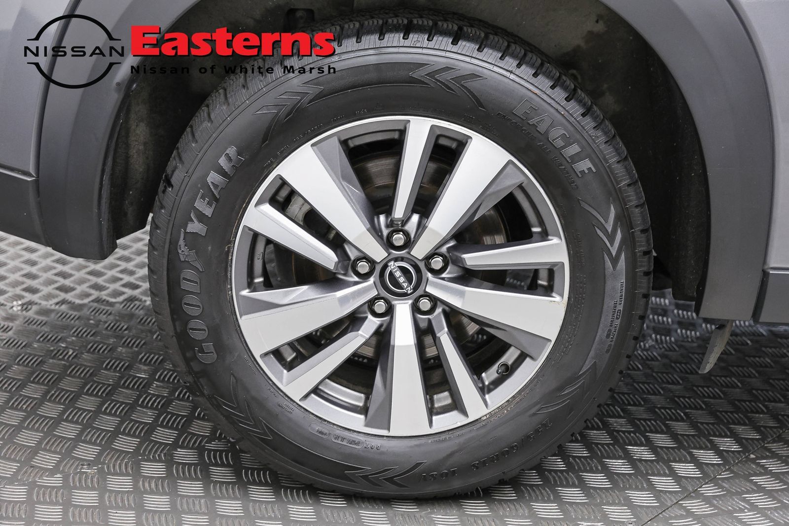 Used 2022 Nissan Pathfinder SL AWD/4WD image 31