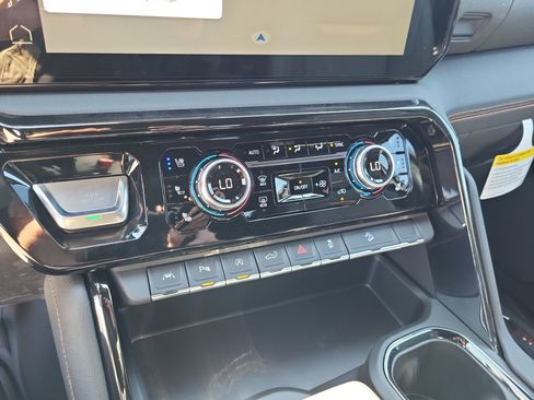New 2026 GMC Sierra 1500 AT4 AWD/4WD image 22