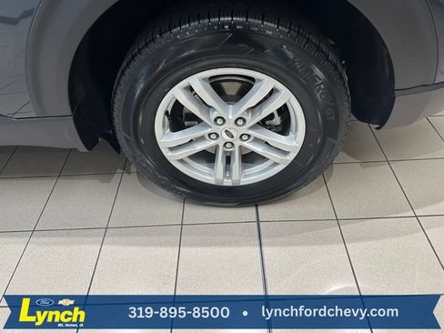 Certified 2024 Ford Explorer XLT AWD/4WD image 30