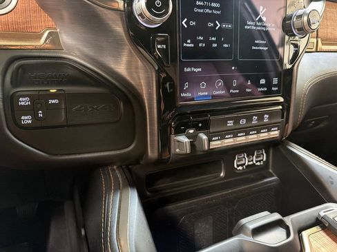 Used 2022 RAM 3500 Limited AWD/4WD image 21