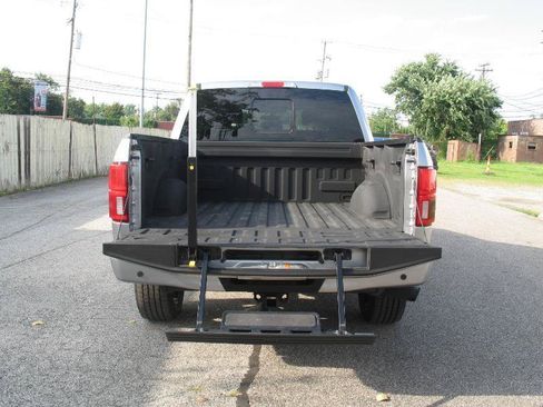 Used 2020 Ford F150 Lariat w/ Equipment Group 502A Luxury AWD/4WD image 10