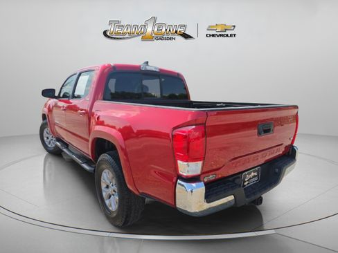Used 2017 Toyota Tacoma SR5 w/ Tow Package RWD image 6