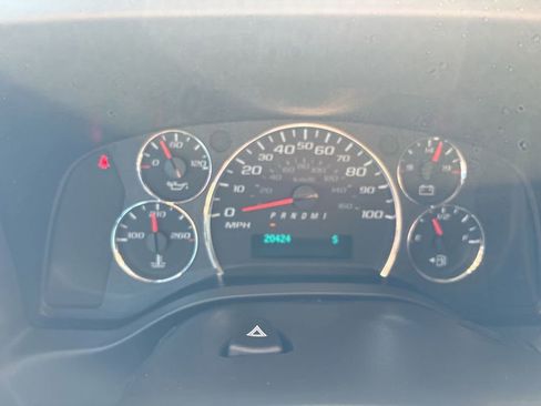 Used 2025 Chevrolet Express 3500 LS RWD image 26
