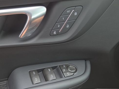 New 2026 Buick Enclave Preferred w/ Power Package AWD/4WD image 29