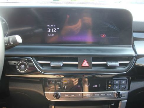 Used 2024 Kia Seltos S AWD/4WD image 4