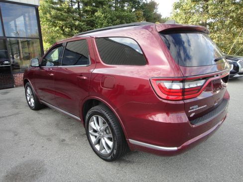 Used 2019 Dodge Durango SXT AWD/4WD image 4