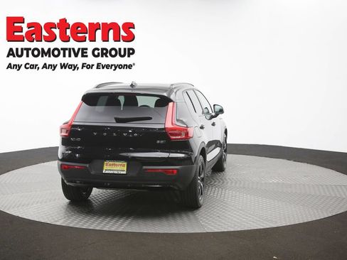 Used 2024 Volvo XC40 B5 Core AWD/4WD image 39