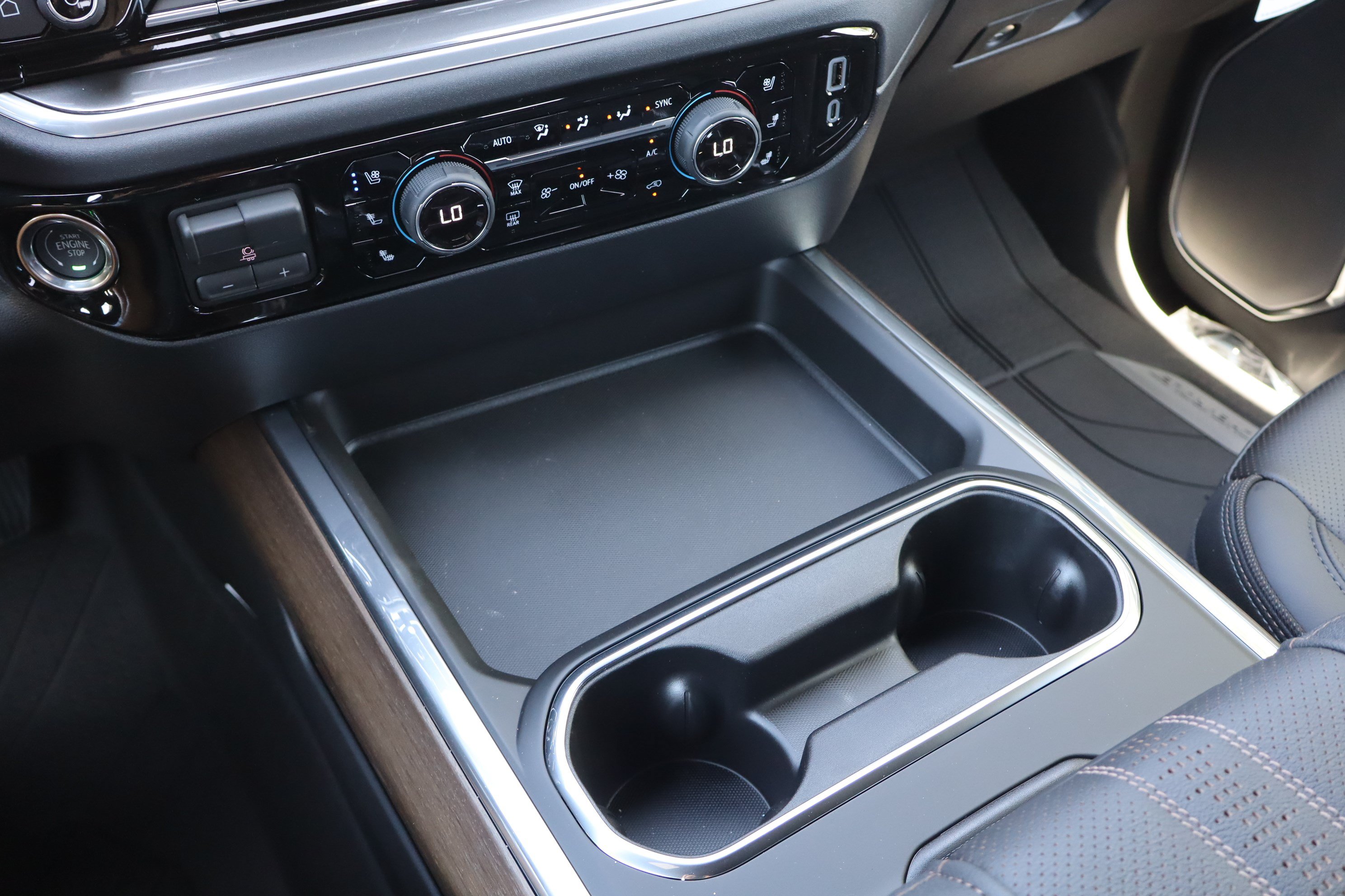 New 2026 Chevrolet Silverado 2500 High Country w/ High Country Premium Package AWD/4WD image 21