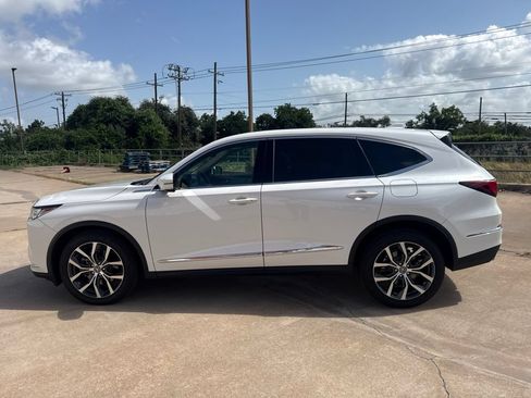 Used 2024 Acura MDX SH-AWD w/ Technology Package image 8