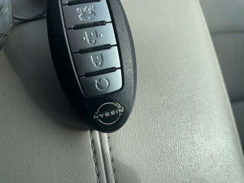 Used 2025 Nissan Altima 2.5 SV image 24