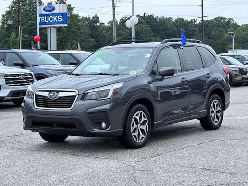Used 2021 Subaru Forester Premium w/ Popular Package #1 AWD/4WD image 3