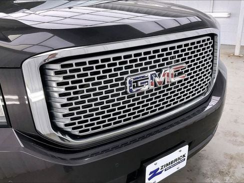 Used 2016 GMC Yukon Denali w/ Open Road Package image 31