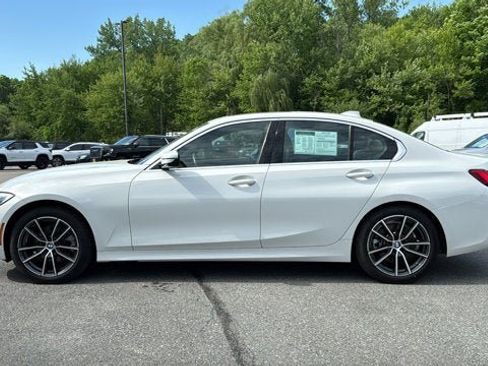 Used 2021 BMW 330i xDrive Sedan w/ Premium Package AWD/4WD image 4