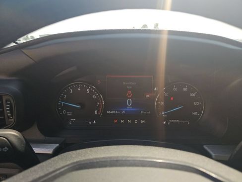 Used 2020 Ford Explorer XLT AWD/4WD image 9