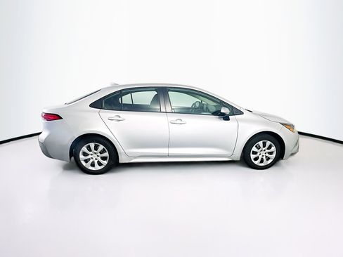 Used 2022 Toyota Corolla LE FWD image 10
