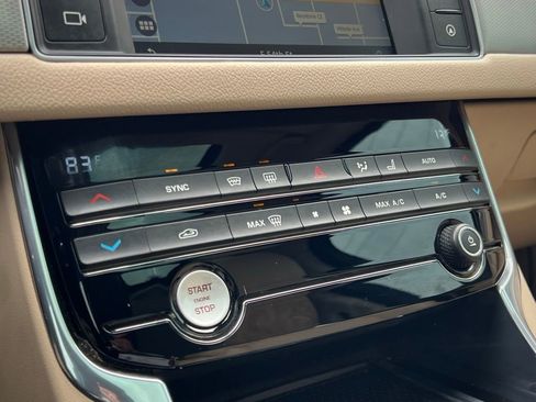 Used 2016 Jaguar XF Premium image 56