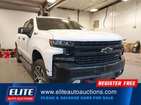 Used 2019 Chevrolet Silverado 1500 LT Trail Boss AWD/4WD image 2