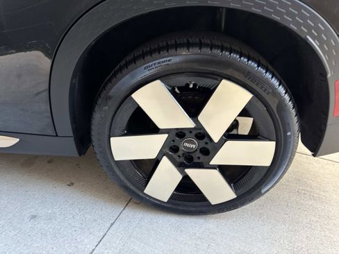 Used 2025 MINI Cooper Countryman S w/ Comfort Package Max image 6