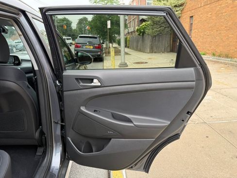 Used 2019 Hyundai Tucson Sport AWD/4WD image 23