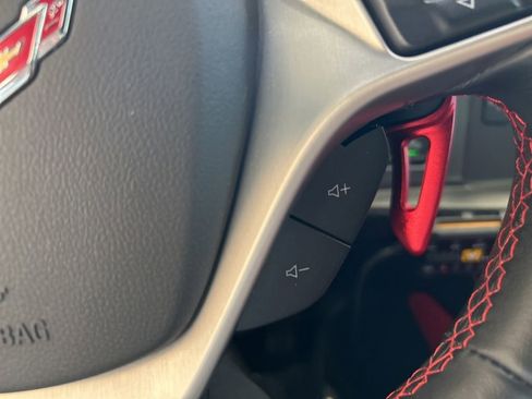 Used 2015 Chevrolet Corvette Z06 w/ 3LZ Preferred Equipment Group image 38